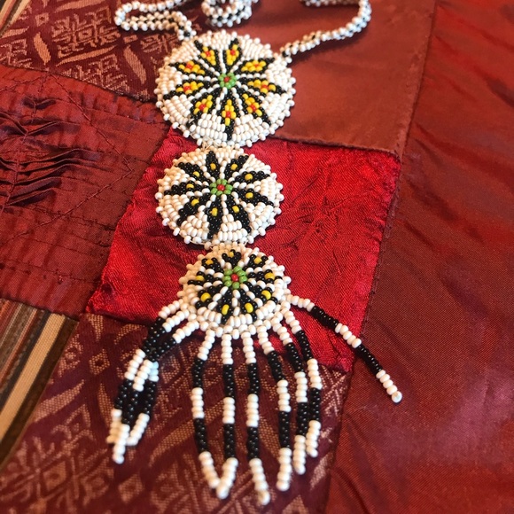 NATIVE AMERICAN FOLK ART BEADED NECKLACE 18” - Picture 15 of 16